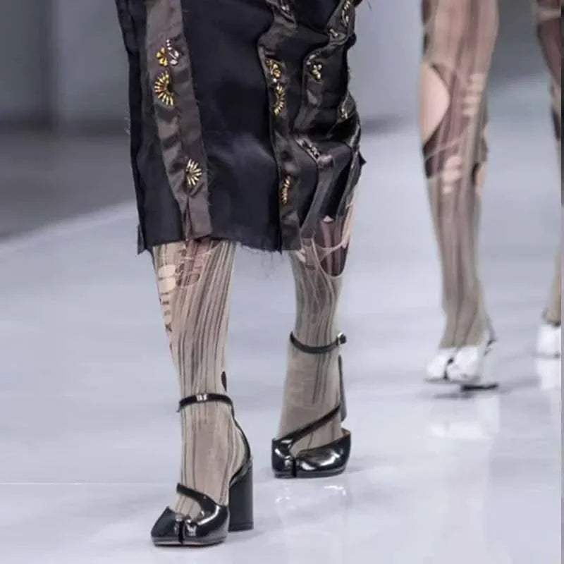 Escarpins Femme Tabi - Talons Épais Bout Fendu Cuir Verni Tendance