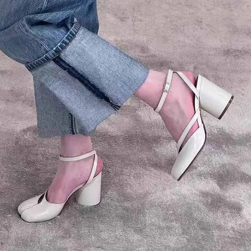 Escarpins Femme Tabi - Talons Épais Bout Fendu Cuir Verni Tendance