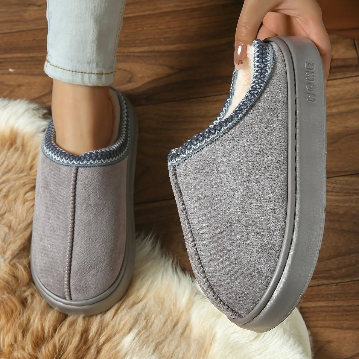 Pantoufles Hiver Femme - Intérieur Peluche Antidérapantes Chaudes